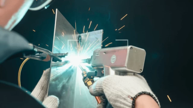 2T鍍鋅板雷射焊接影片縮圖