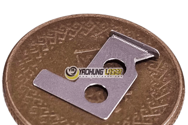 Fiber laser welding medical blade sample