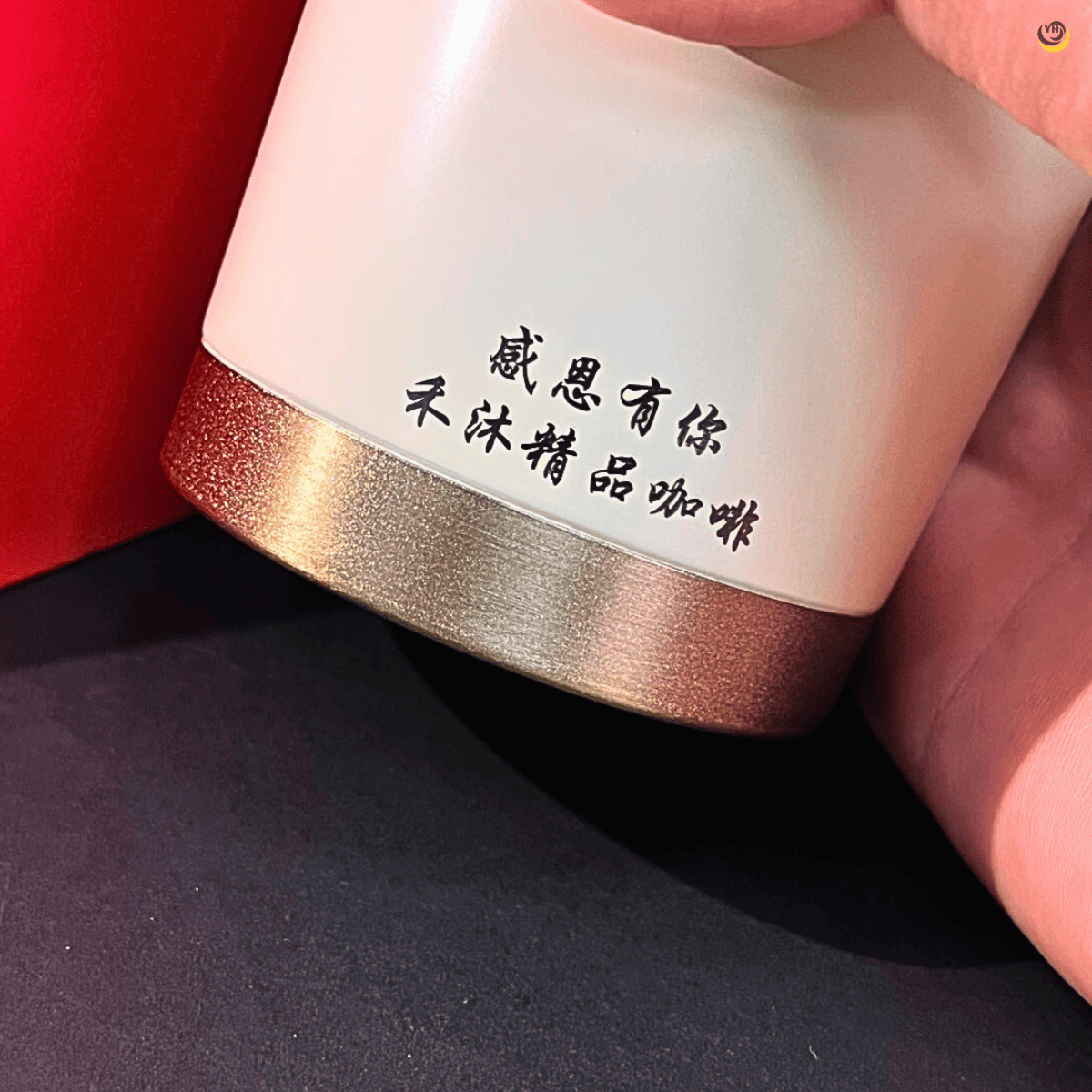 感恩有你字樣雕刻特寫